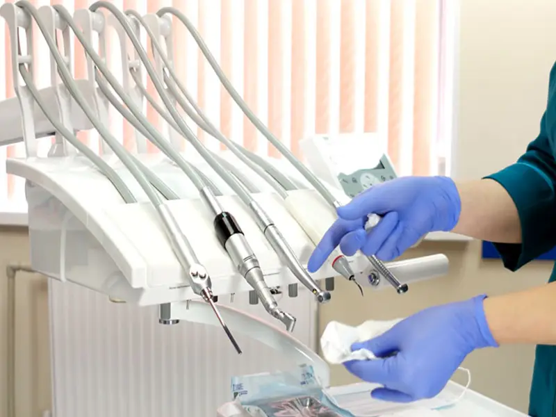 Choosing the Right Equipment for Effective Disinfectants in the Dental Clinic